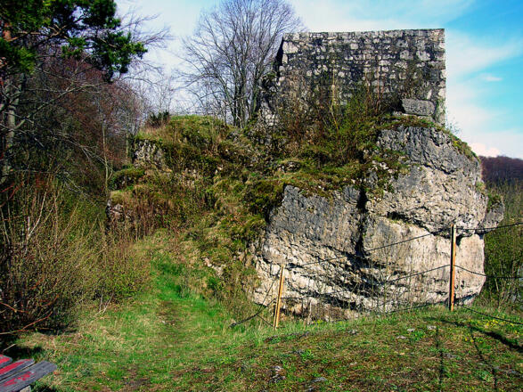 Burgruine Osternohe Bergfried