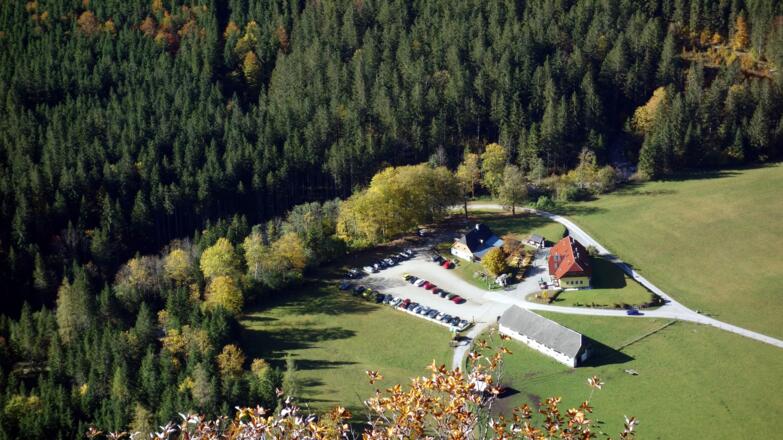 Hochstein ~1115m mit Tiefblick Baumschlagerreith (Parkplatz).