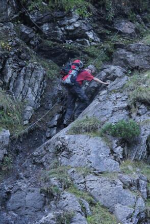Nasser und schmieriger Weg durch den Metzgertobel