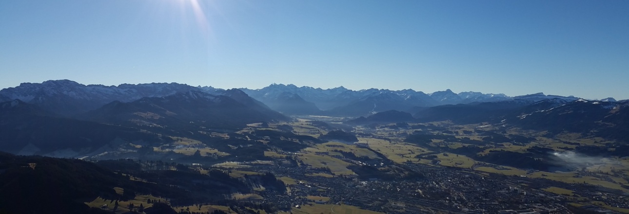Panorama nach Süden Richtung Allgäuer Hauptkamm