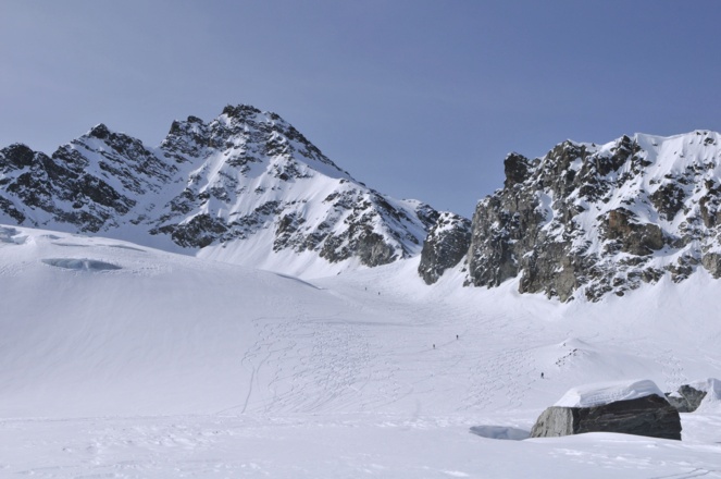 Jamtalferner, Blick auf Obere Ochsenscharte und Dreiländerspitze