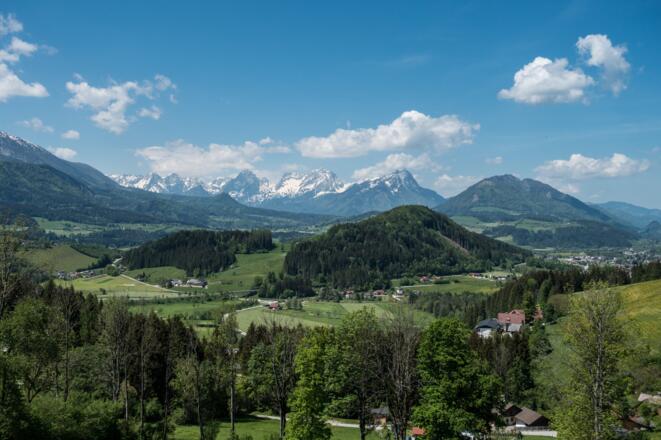 Blick über das Windischgarstener Becken zu Spitzmauer, Großem Priel, Kleinem Priel und Tamberg
