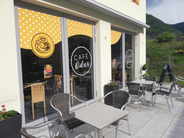 Cafe Oder Gastgarten