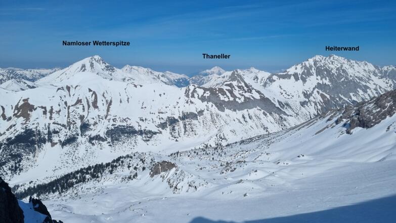 Gipfelpanorama - in der Abfahrt