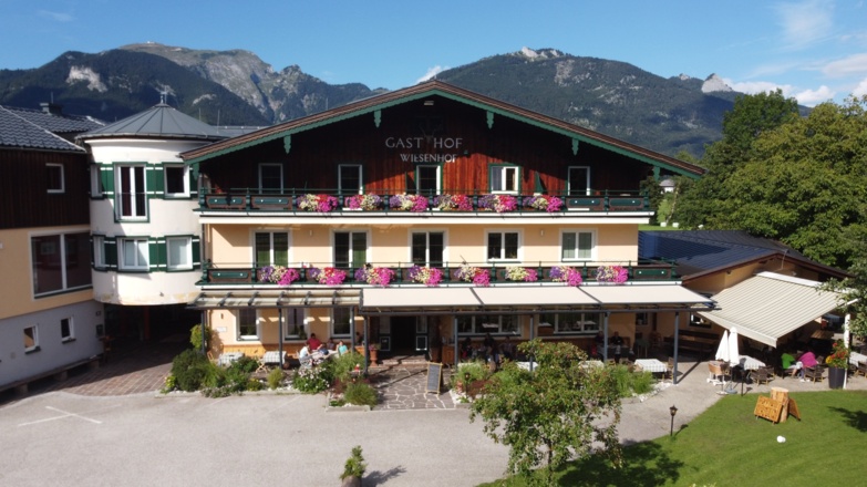 Hausansicht mit Schafberg