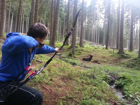 Abenteuer im Bogenparcours Kron Arc Adventure in Olang
