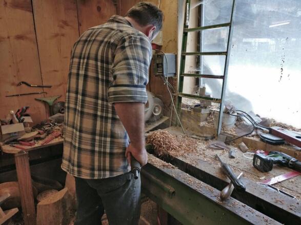 Der Waldweber bei der Arbeit