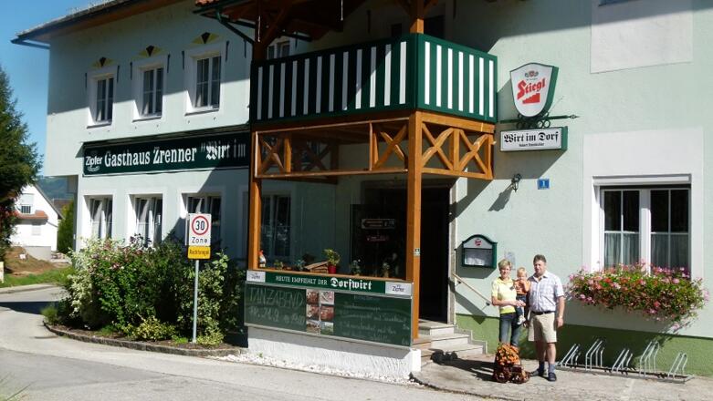 Gasthaus \"Wirt im Dorf\"