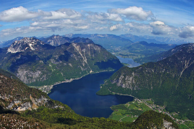 Hallstättersee im Inneren Salzkammergut