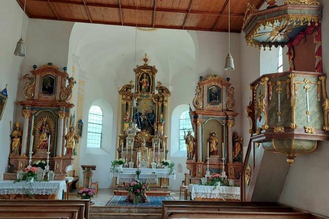 Innenansicht Kirche St. Margaretha in Unterübermoos bei Pfaffing