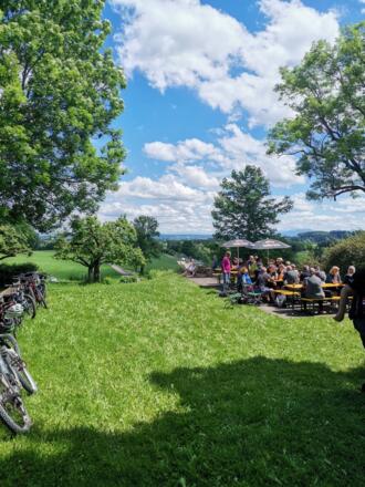 03_froehliche-aussicht_allgaeude