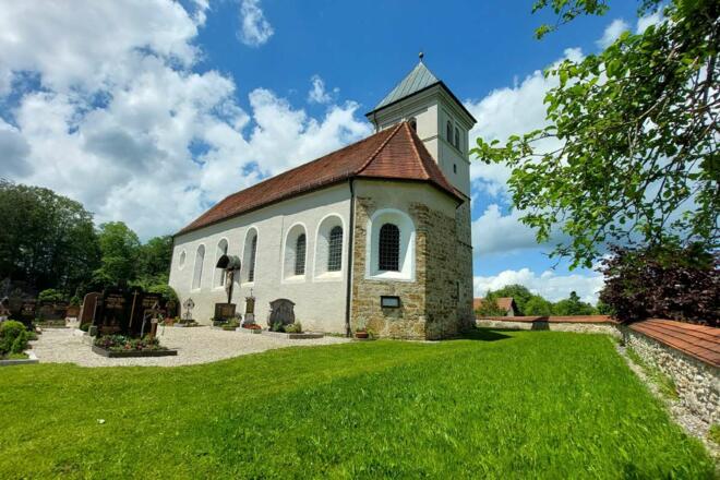 Kirche St. Margaretha in Unterübermoos bei Pfaffing