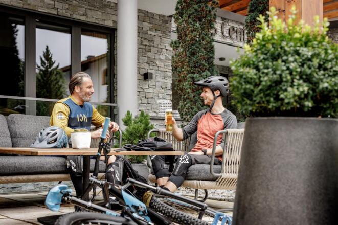 sommer_nach_dem_biken_hotel_das_central_by_rudi_wy