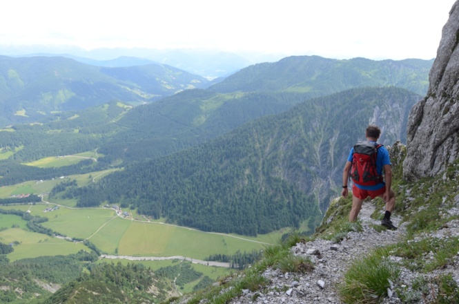 Aufpassen heißt es im oberen, extrem steilen Teil des "Scharfen Steigs".