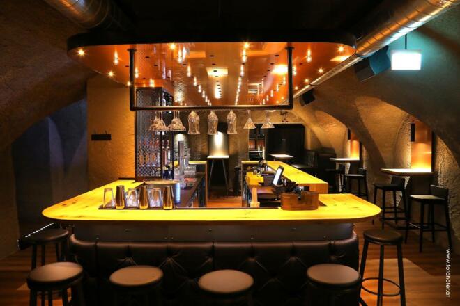 Hades Bar