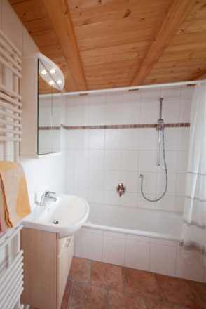 husle_bad_120524_7735