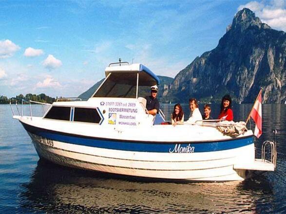 Schifffahrt_Wassertaxi_Loidl_Boot_Monika