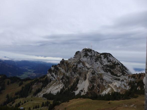 Blick von der Lacherspitze zum Wendelstein
