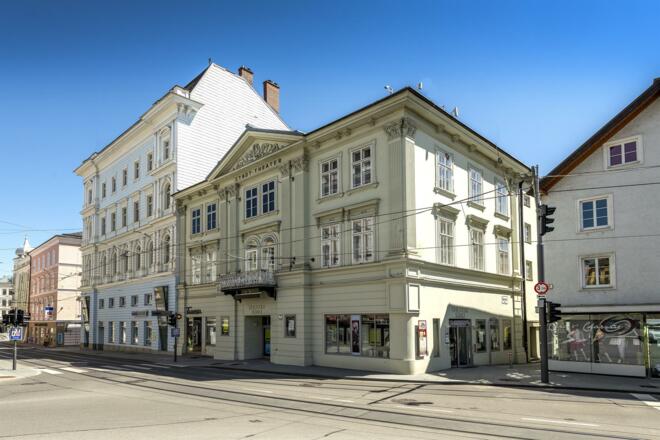 Stadttheater und Kino