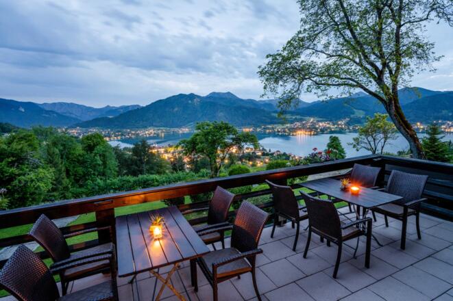Blue Hour mit Blick auf den Tegernsee