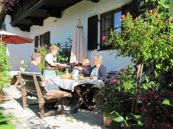 Frühstück im Garten
