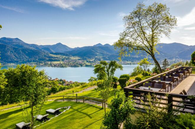 Traumblick auf den Tegernsee vom Hotel Der Westerhof