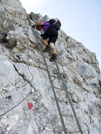 Luftige Leiter am Felix-Kuen-Klettersteig