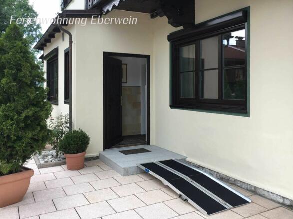 Ferienwohnung Eberwein - Mobile Rampe für barrierefreien Zugang