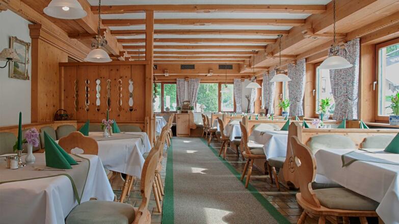 Gasthof Batznhäusl in Kreuth am Tegernsee - Leonhardstein Stubn