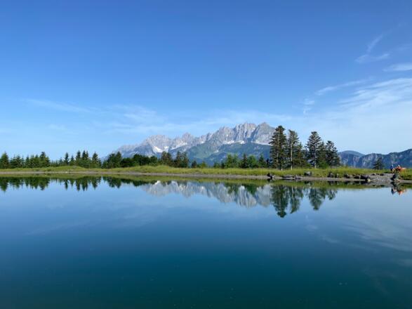 Wunderschöner Blick Richtung Wilder Kaiser vom Schlossbergsee/Schlosserbergsee