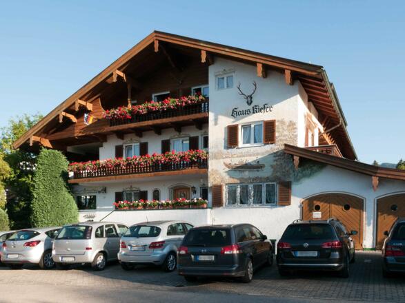 Hotel garni Haus Kiefer in Bad Wiessee am Tegernsee