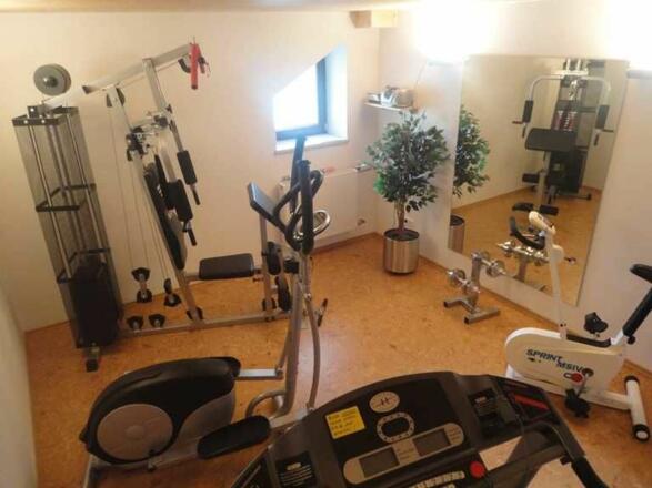 Work Out am Crosstrainer oder auf dem Laufband auspowern...