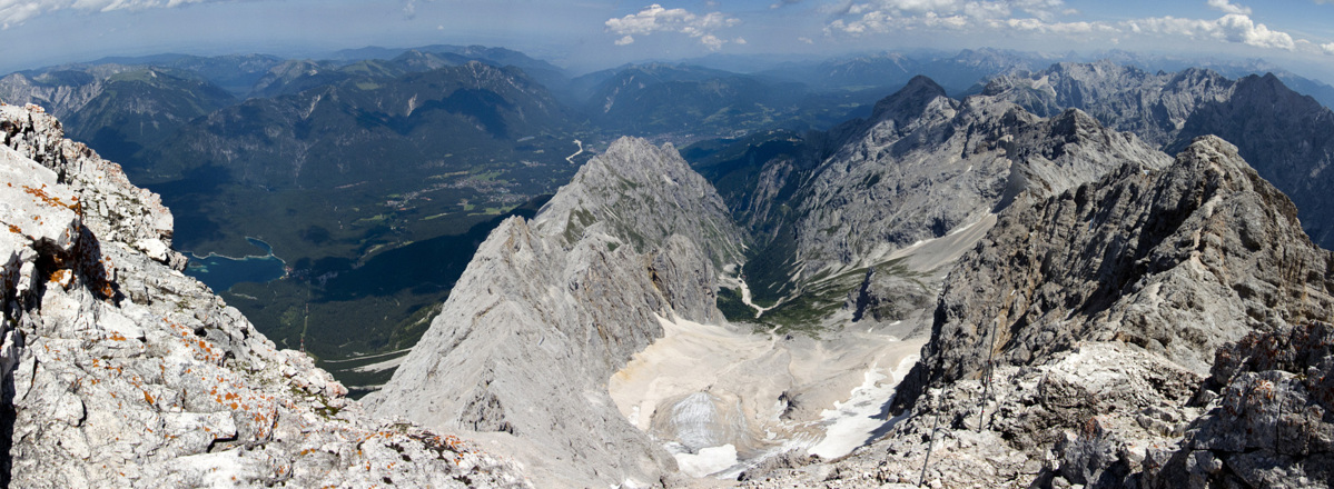 Gipfelpanorama nach Norden auf den Höllentalferner