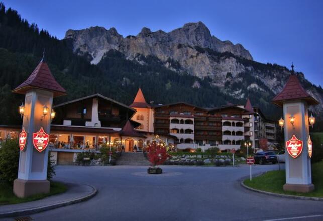 Der Laterndl Hof Romantik Resort & Spa