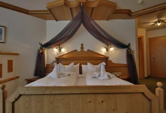 Der Laterndl Hof Romantik Resort & Spa