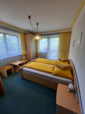 Schlafzimmer 3