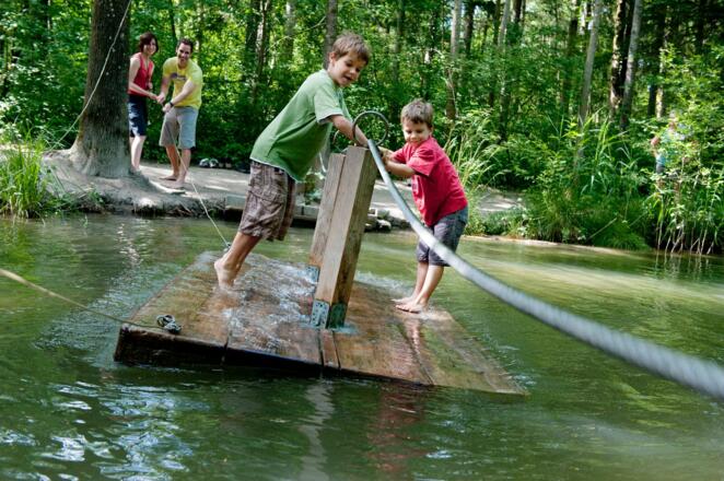 Walderlebniszentrum_Flussüberquerung.jpg