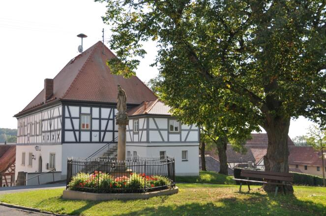 Dorfplatz in Herbstadt