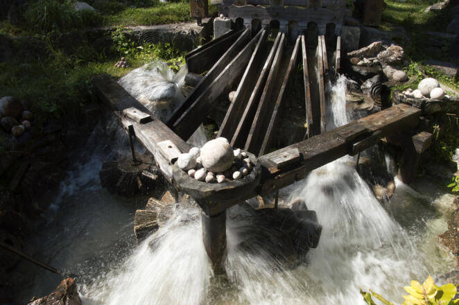 Die historische Kugelmühle am Almbach
