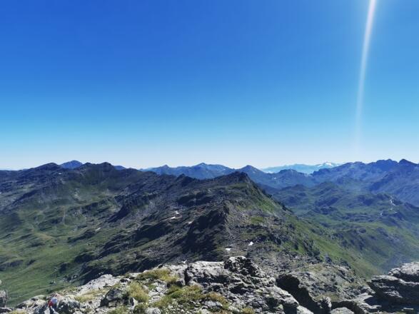 in die Richtung führt der weiter Weg zur Lizumer Hütte