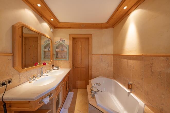 Juniorsuite Serles Badezimmer