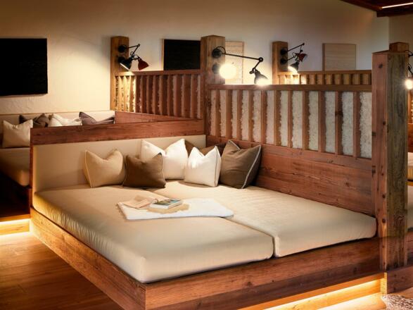 SPA-CHALET Ruheraum Bibliothek