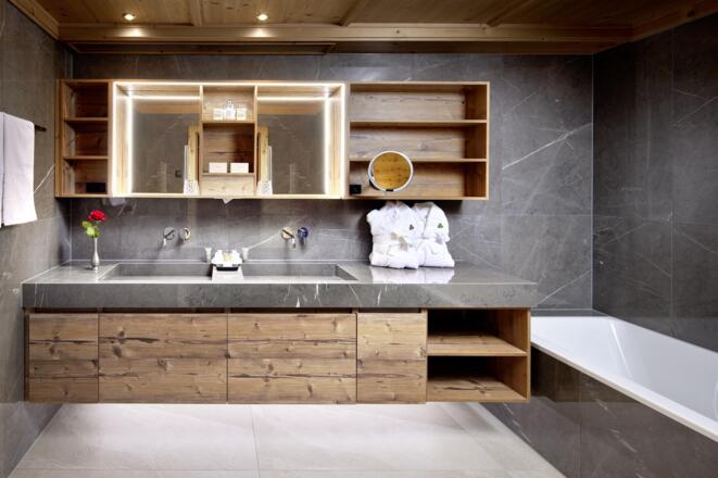 Doppelzimmer Deluxe Zwölfer -  Badezimmer