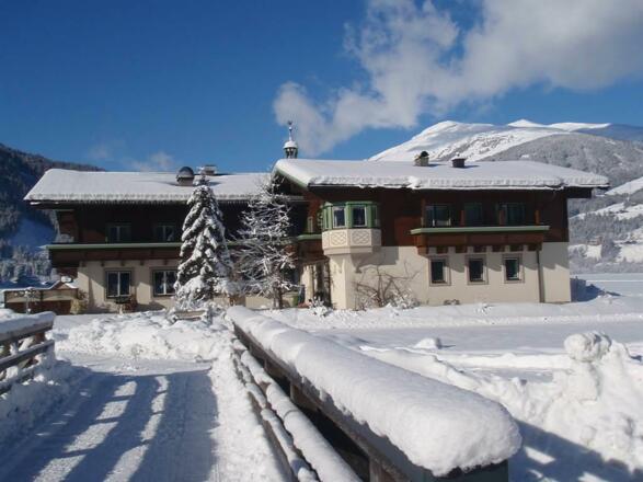 Hausbild Winter