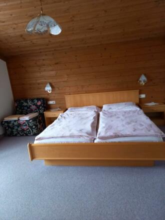 Schlafzimmer1