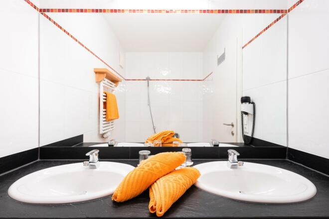 1285_A_Theresia_loRes©DIN_0003