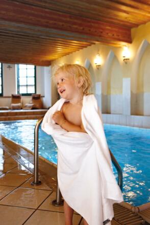 Hallenbad_unterbrunn2