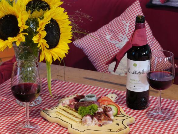 Wein_Jause