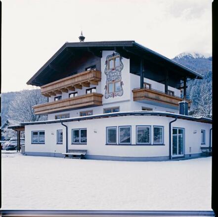 Haus Winteransicht