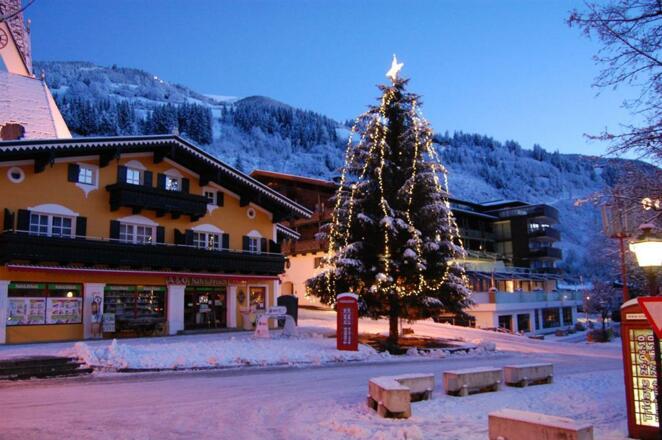 Weihnachtszeit im Ort